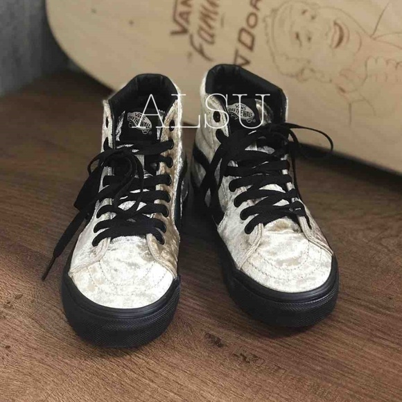 NWT VANS SK8-HI Velvet Tan Black Kid’s AUTHENTIC - Picture 2 of 7